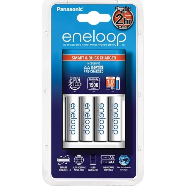 Panasonic Eneloop laddare + 4xAA uppladdningsbara