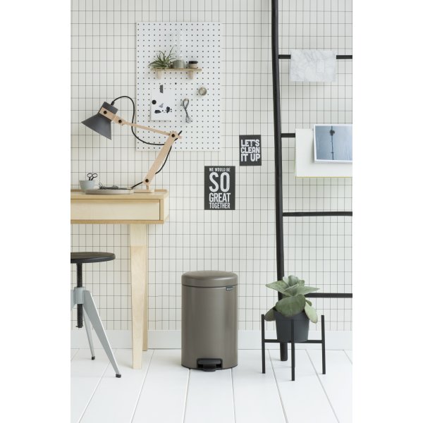 Brabantia Pedalhink 12 L, platinum