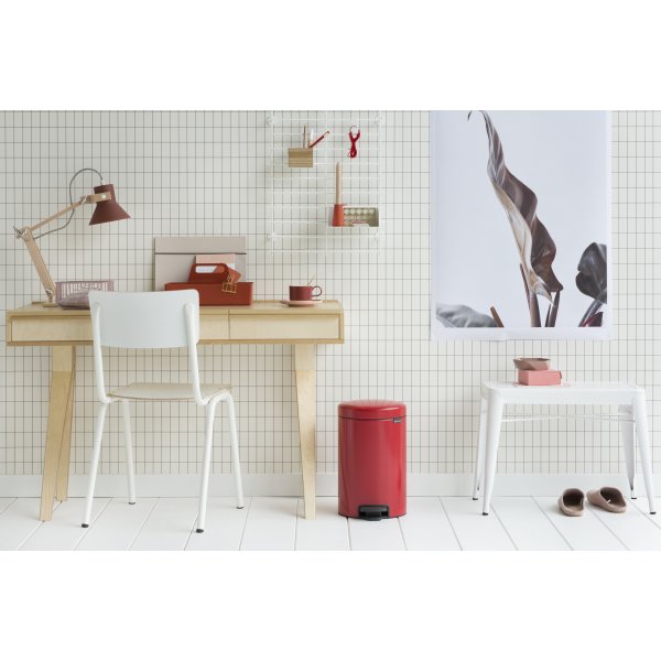 Brabantia Pedalspand, 12 L, passion red