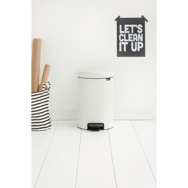 Brabantia Pedalhink 12 L, white