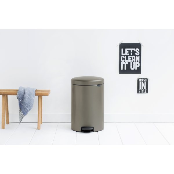 Brabantia Pedalhink 20 L, platinum