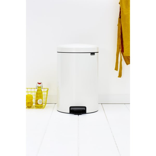 Brabantia Pedalhink 20 L, white