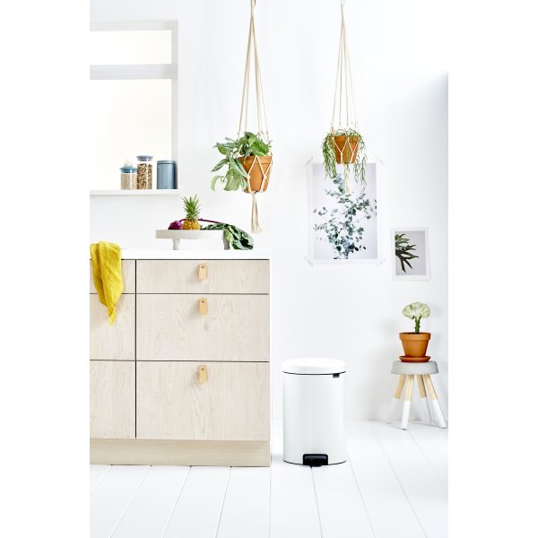 Brabantia Pedalhink 20 L, white