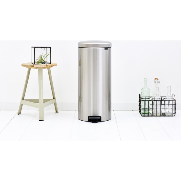 Brabantia Pedalhink 30 L, matt steel