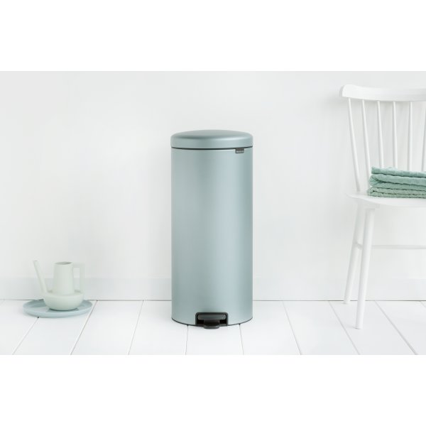 Brabantia Pedalspand, 30 L, metallic mint
