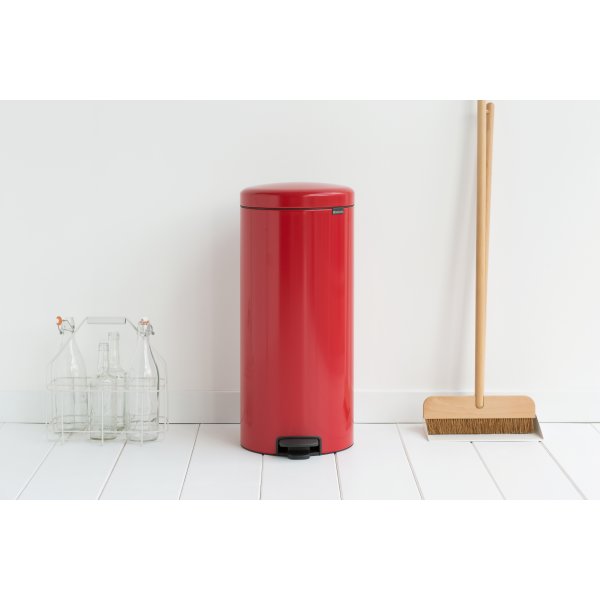 Brabantia Pedalspand, 30 L, passion red