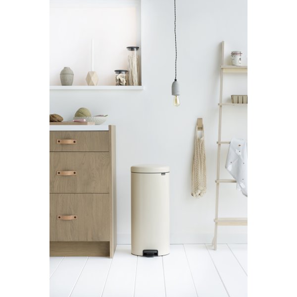 Brabantia Pedalspand, 30 L, almond