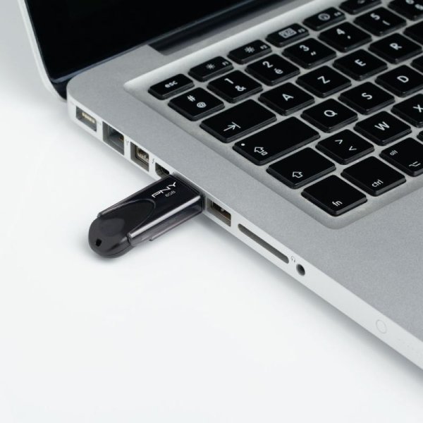 PNY USB Attache 4 - 8GB 2.0