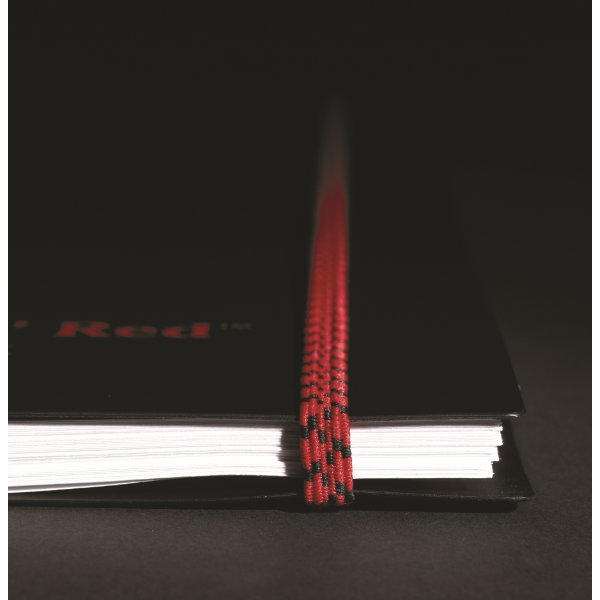 Oxford Black N' Red Anteckningsbok A4, linjerat