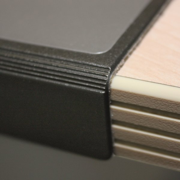 Skrivbordsunderlägg Durable Kantskydd 65x50 cm Sv.