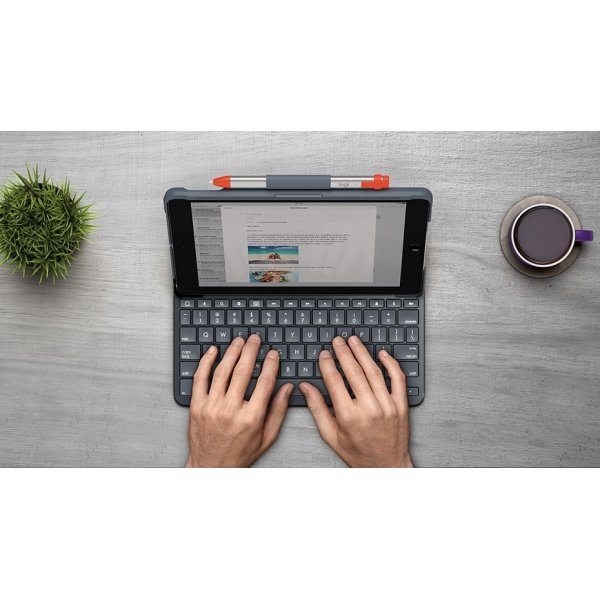 Surfplattefodral Logitech Slim Folio Tangentbord i