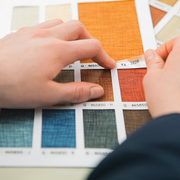 Dymo D1 etikettband 9mm, svart på klar