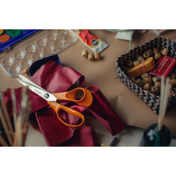 Fiskars Classic universalsax, 21 cm