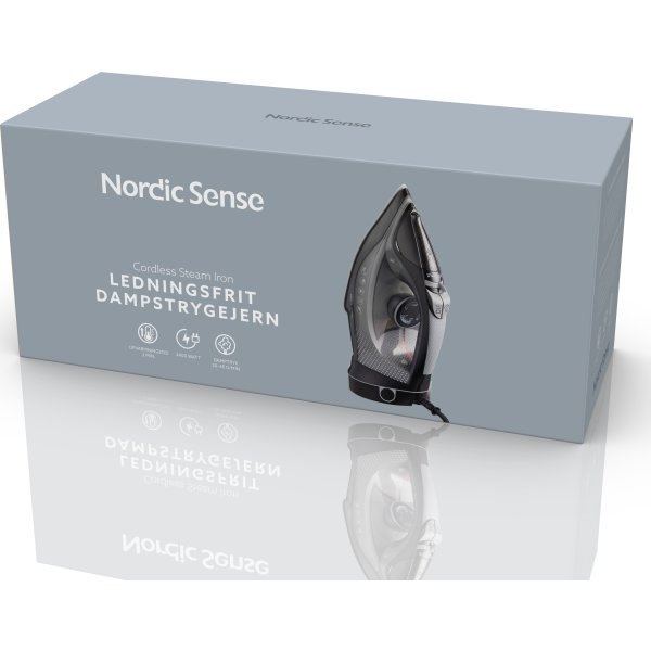 Nordic Sense sladdlöst ångstrykjärn 2400 Watt