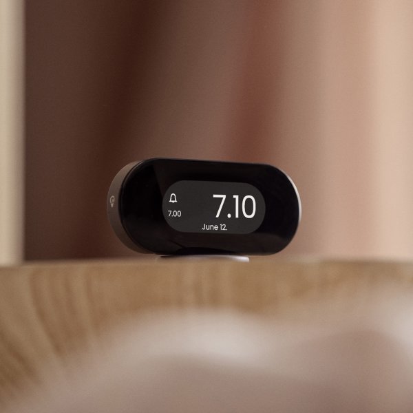 Jacob Jensen väckarklocka, 11,5 x2,3x5,5cm, svart