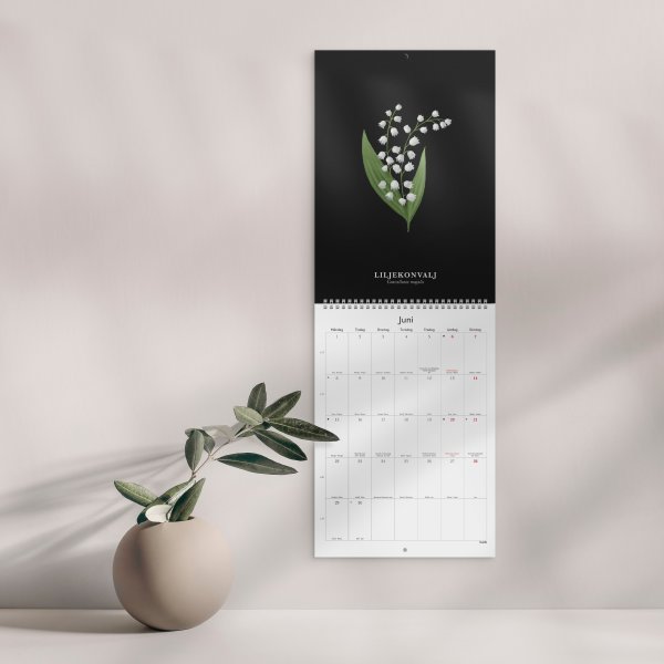 Burde 2026 Väggkalender Illustrerad Blomster
