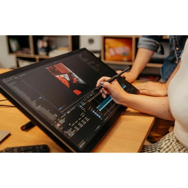 Wacom Display Cintiq 24 (2025), svart