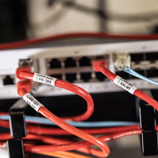 Brother PT-E720BT Cube Pro Etikettskrivare, 24 mm