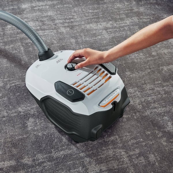 AEG Dammsugare - VX6, Vit, 700W