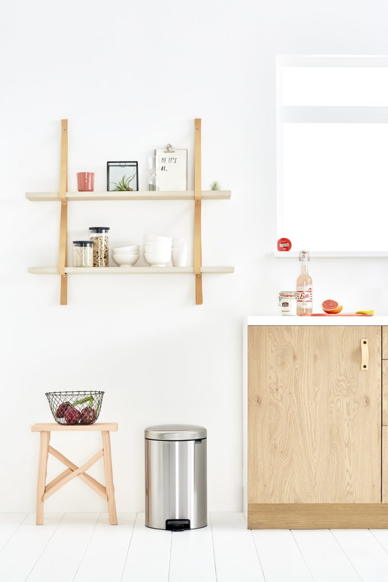 Brabantia Pedalhink 20 L, matt steel