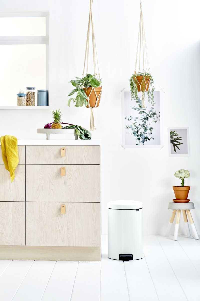 Brabantia Pedalhink 20 L, white