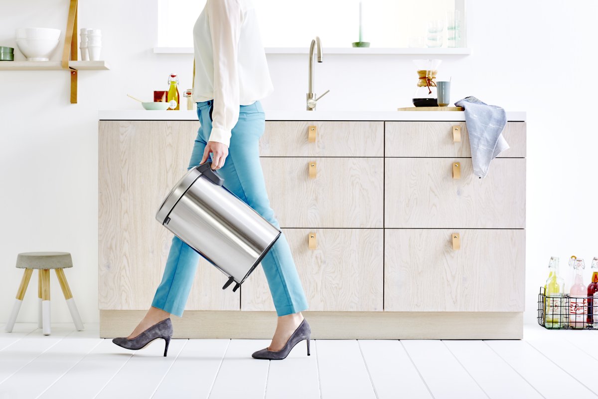 Brabantia Pedalhink 12 L, matt black