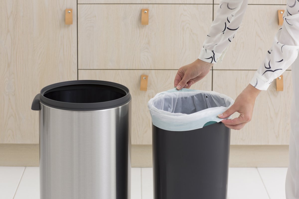 Brabantia Touch Bin 30 L, matt black FFP