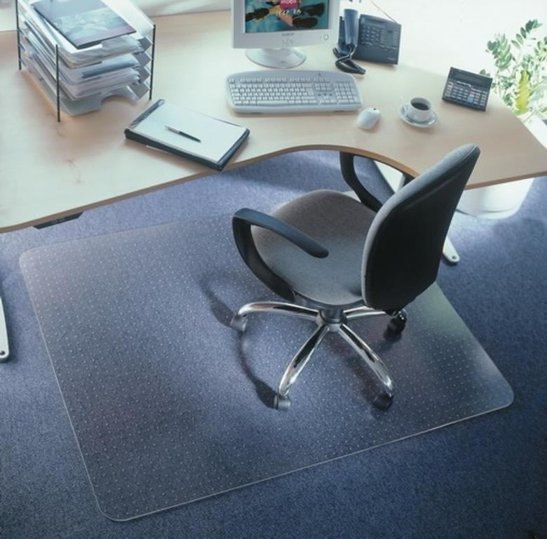 Kontorsstolsunderlag med piggar 120x150 Imdan