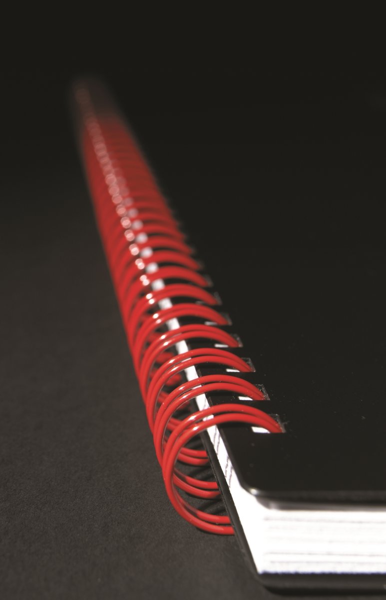 Oxford Black N' Red Anteckningsbok A4, linjerat