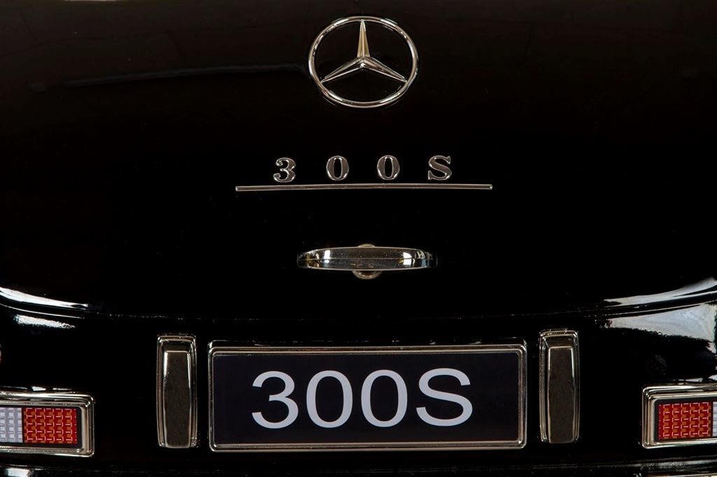 Eldriven barnbil Mercedes 300S 12 V Svart