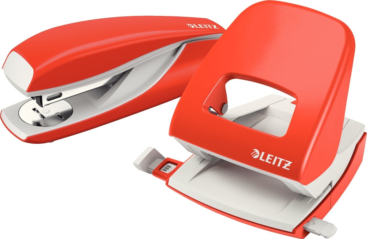 Leitz 5502 häftapparat, ljusröd