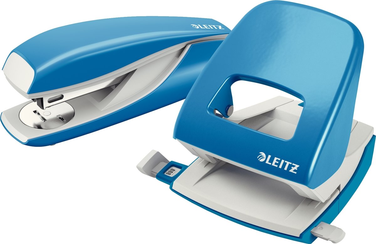 Leitz 5502 häftapparat, ljusblå
