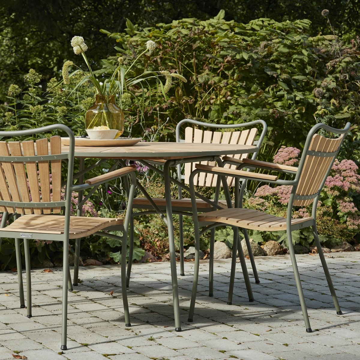 Marguerit trädgårdsbord/ø120cm + 4 stolar/Olivgrön