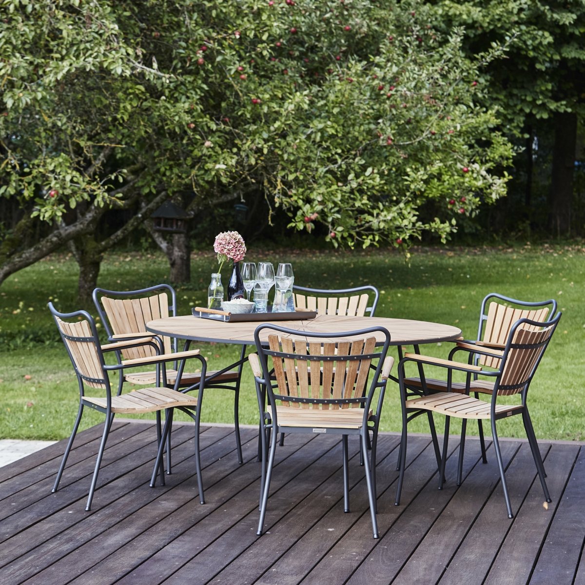 Marguerit trädgårdsbord ø140cm + 6 stolar/Antracit