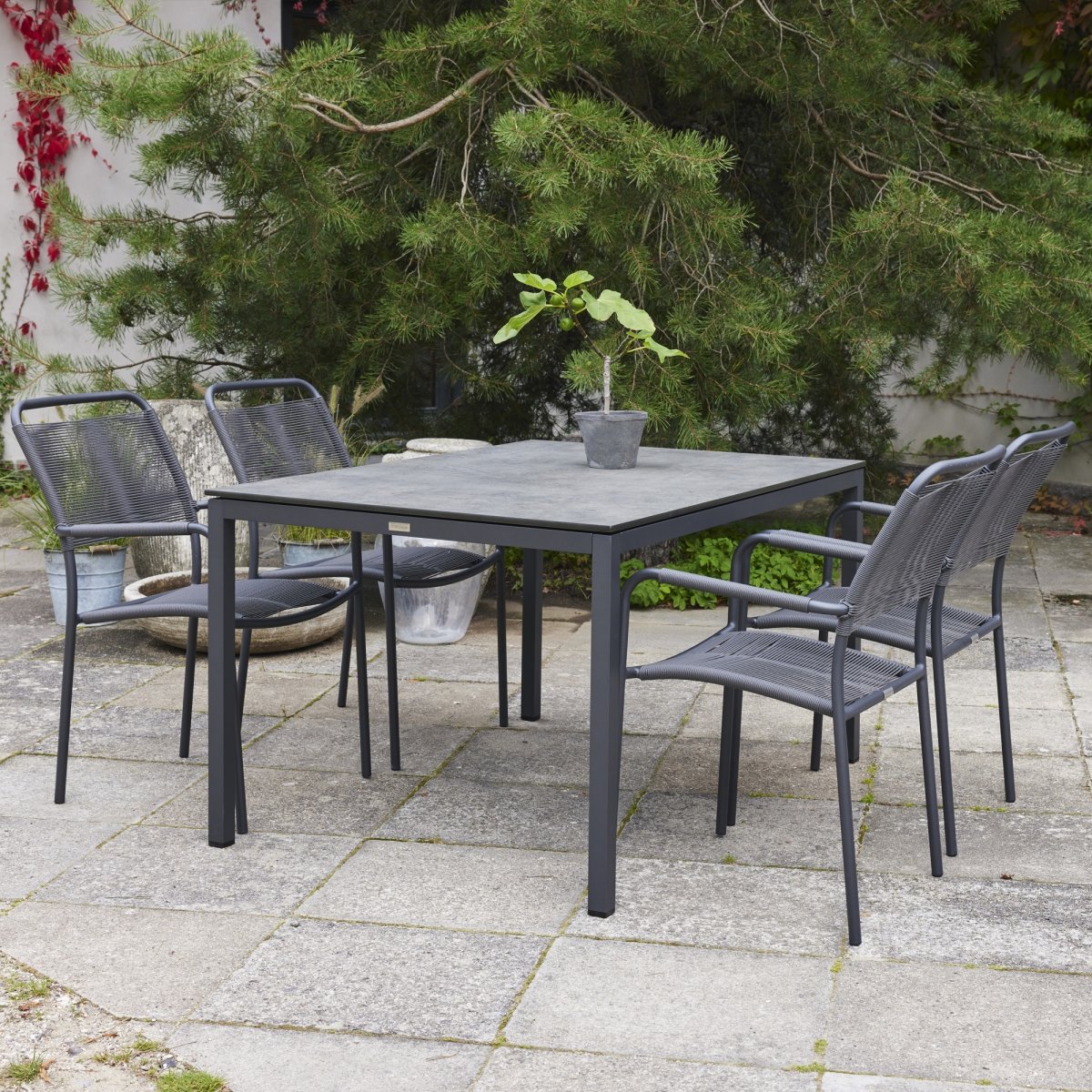 Elba trädgårdsbord/132cm +4 Verona stolar/Antracit