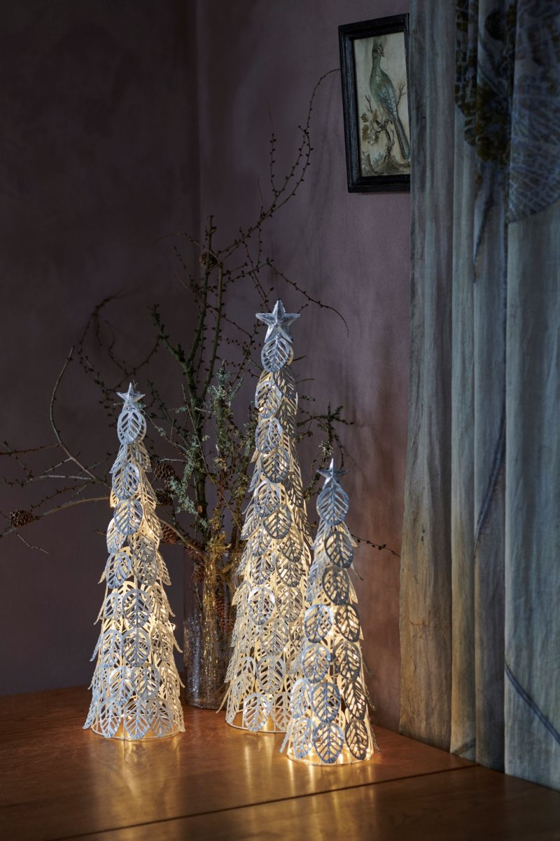 Kirstine Trä med 25 LED, H63,5 cm, silver