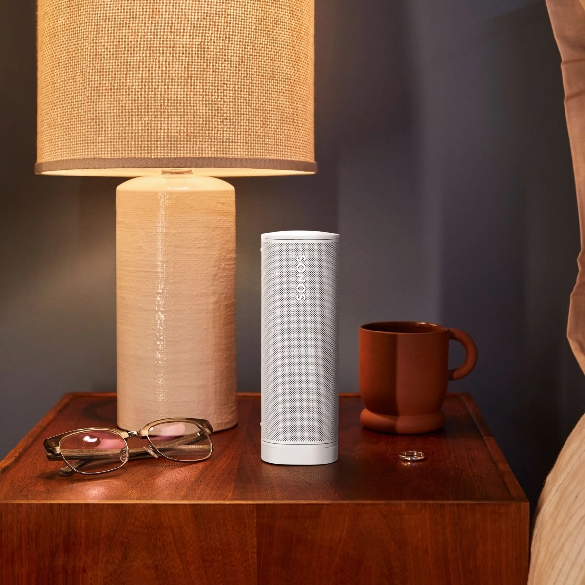 Sonos Roam 2 bärbar högtalare, vit