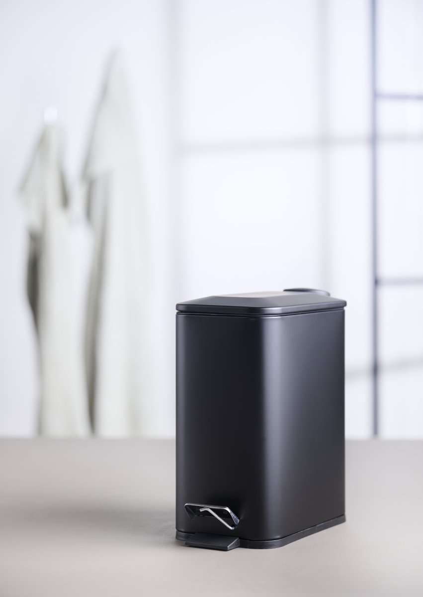 Pedalhylla softclose 5 L, smal rektangulär, svart