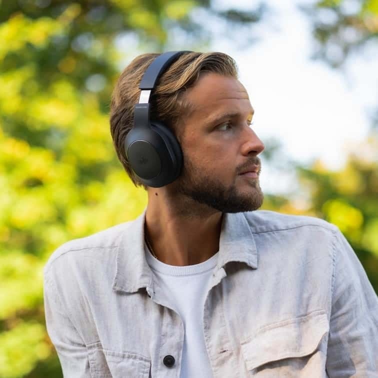 SoundLiving Wave headset, svart