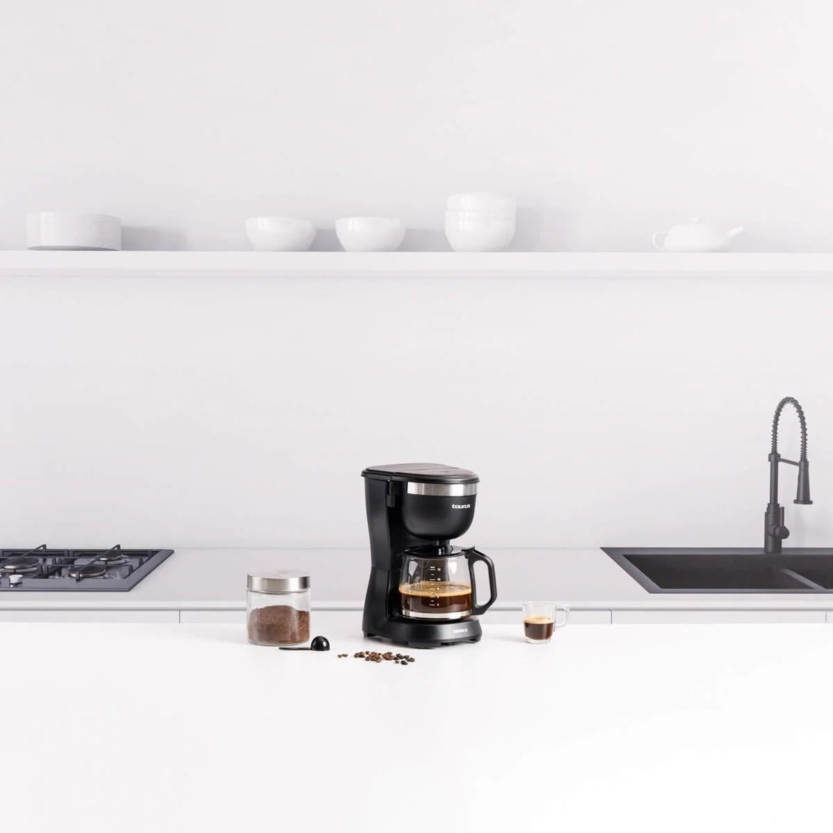 Taurus Verona 12 kaffemaskin, svart