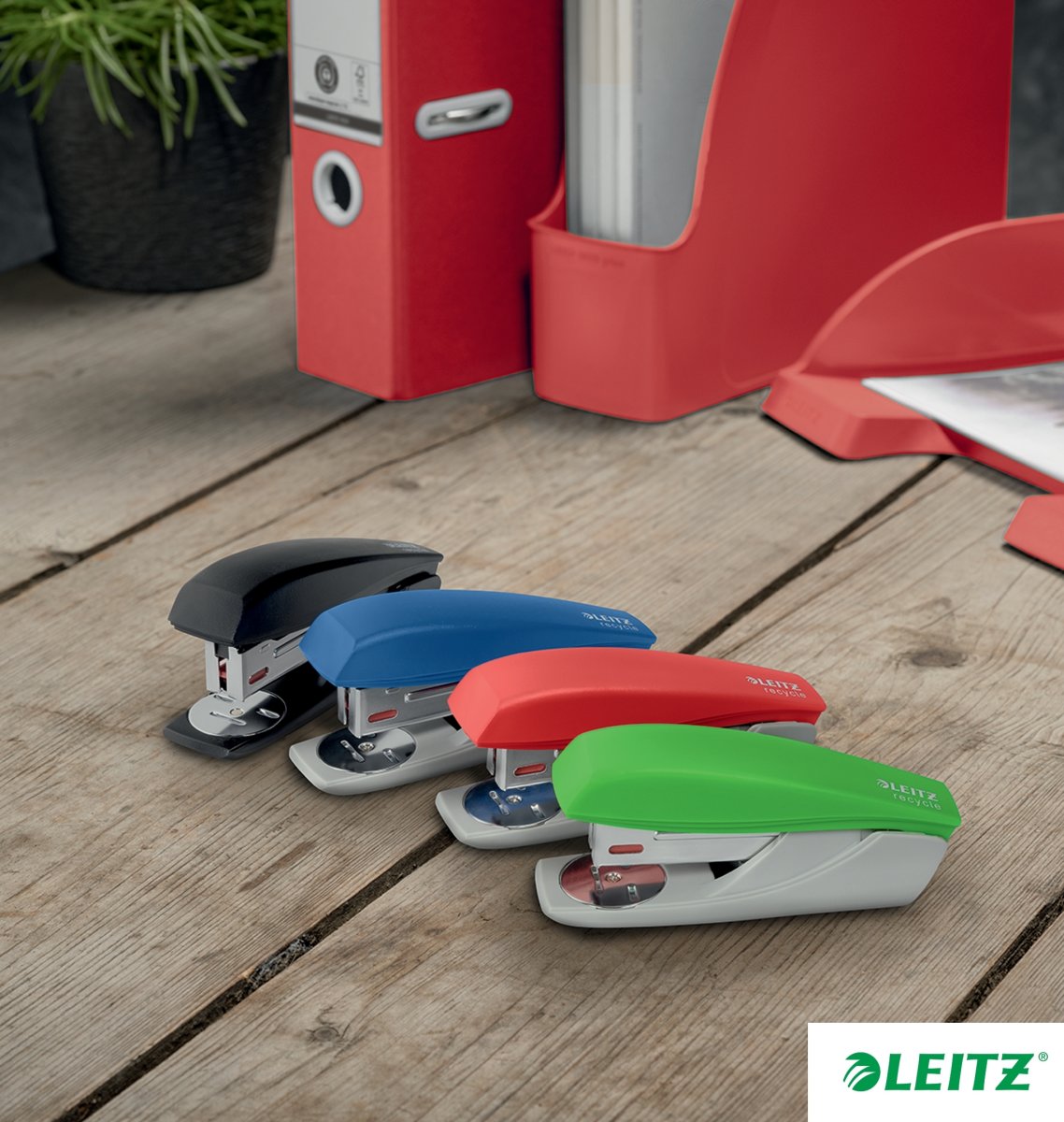 Leitz Recycle häftapparat | 25 ark | Röd