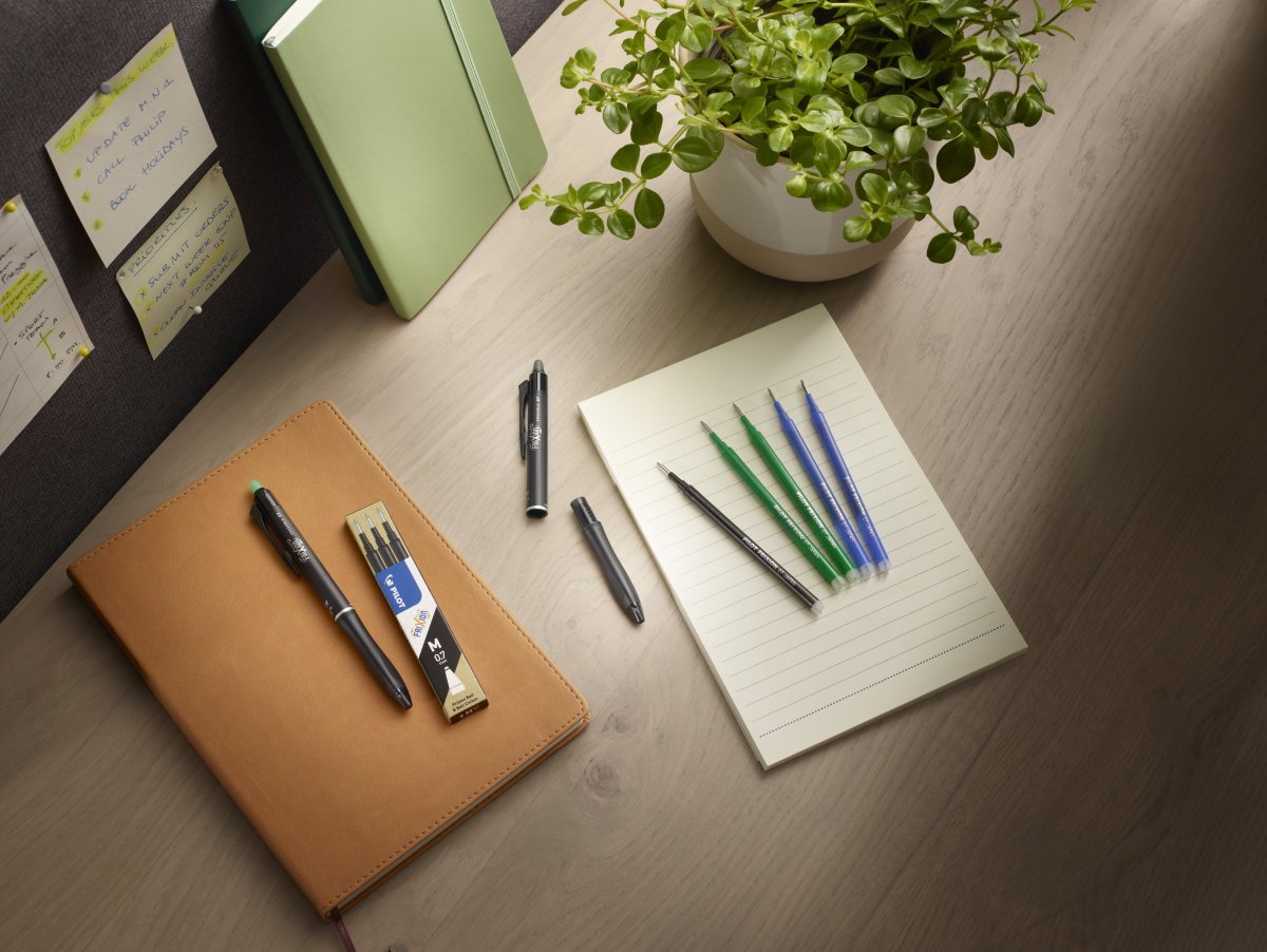 Pilot Frixion Ball+ Greenpack | Rollerball | Blå