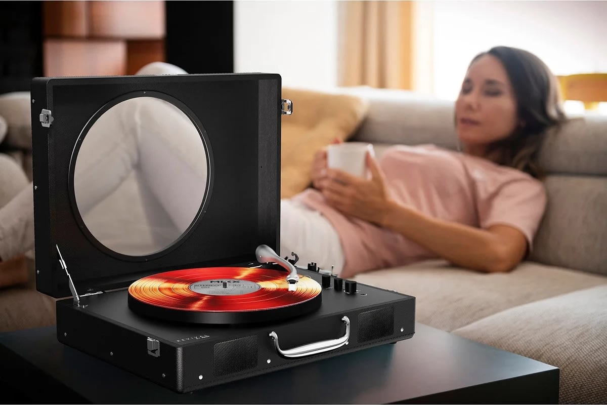 MIXX Revival 65 Stereo vinylskivspelare, svart