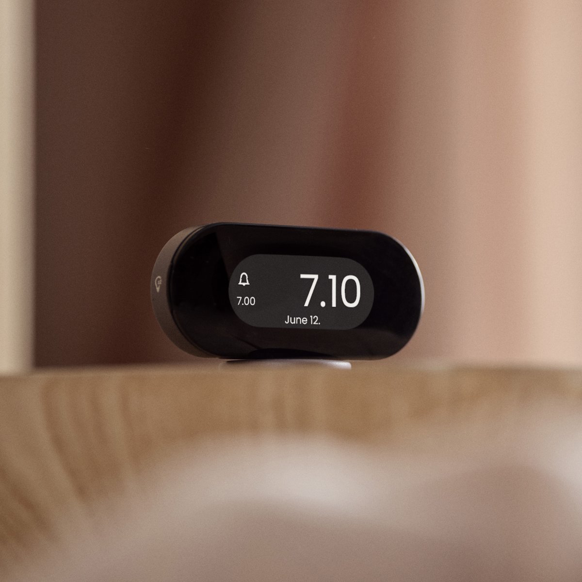 Jacob Jensen väckarklocka, 11,5 x2,3x5,5cm, svart