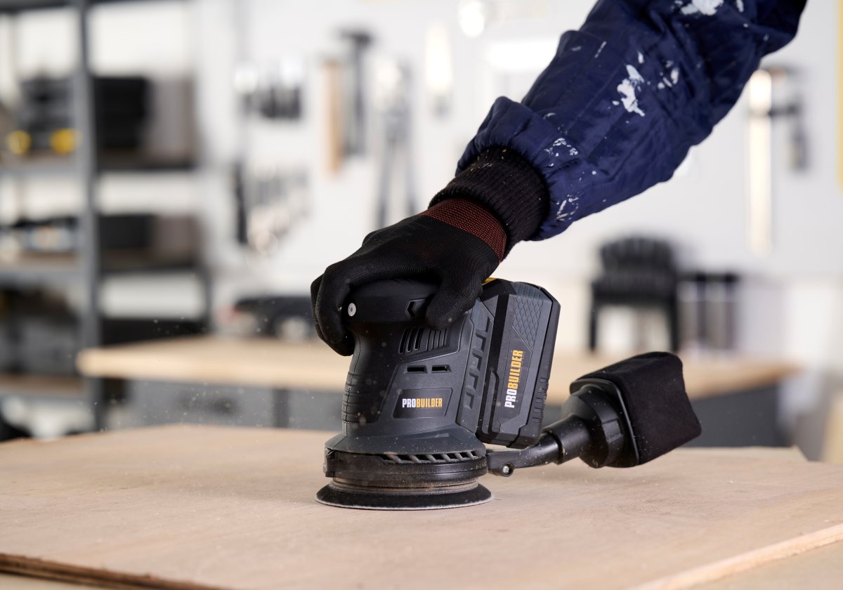 Probuilder borstlös batteridriven excenterslip 18V