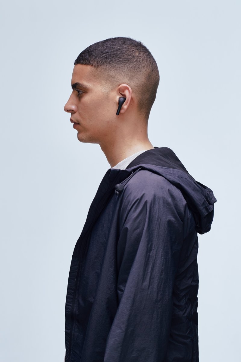 SoundLiving 2.0 Earbuds, svart