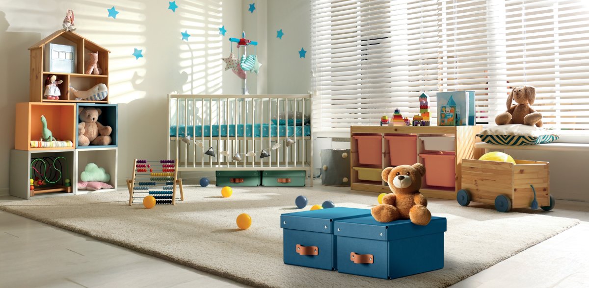 Leitz Puro Box med lock | M låg | Svart | 2 st.