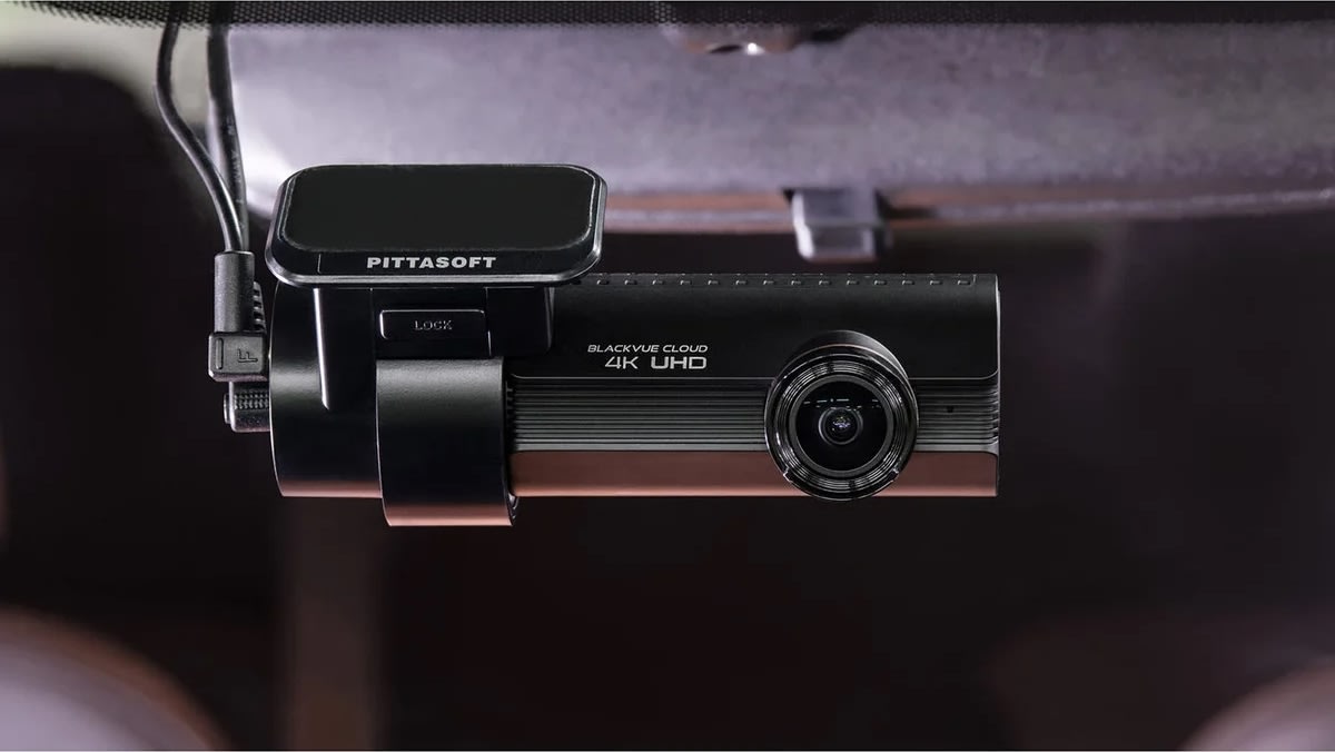 Blackvue Dashcam DR970X-1CH, 64GB, svart