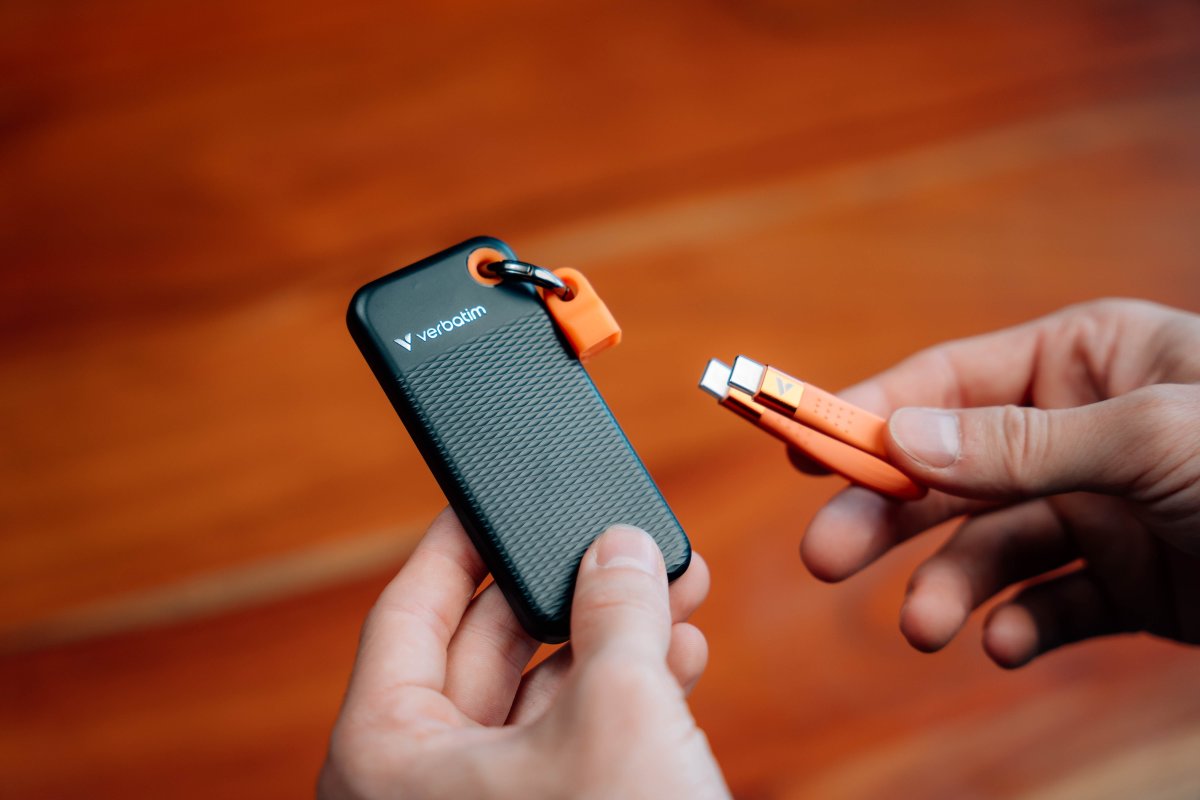 VERBATIM USB 3.2 Gen 2 1TB, SSD, Svart/Orange