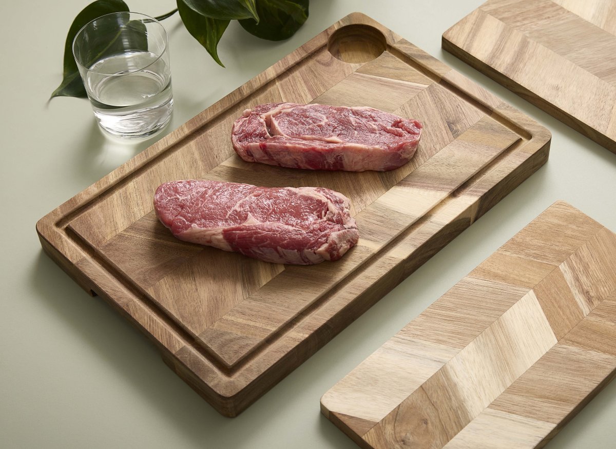 Aida Herringbone Skärbräda m/saftränna, 40x26x3 cm